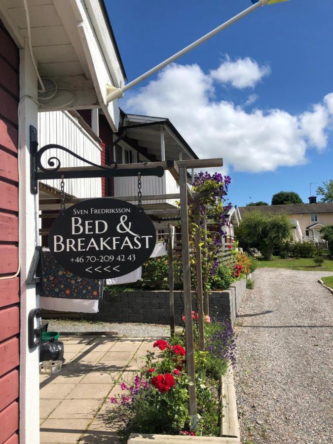 Sven Fredriksson Bed & Breakfast Norrtälje Exterior foto